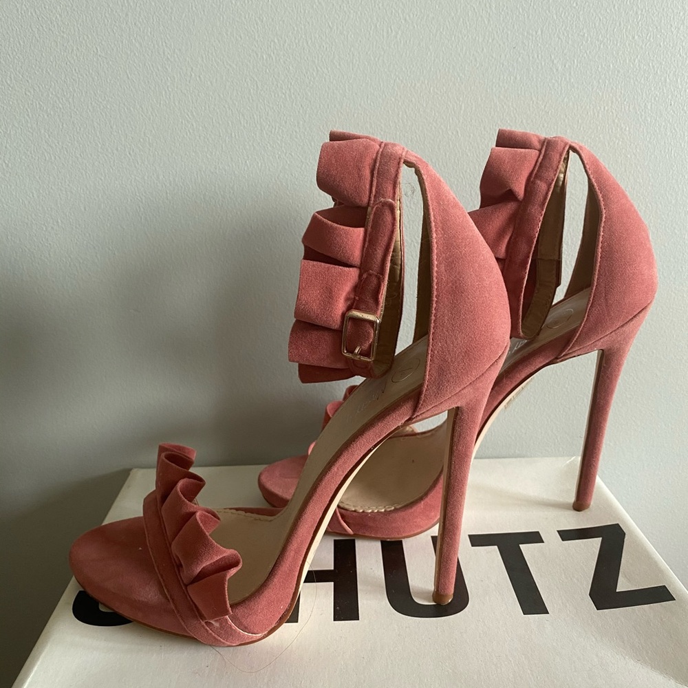 Pink heels